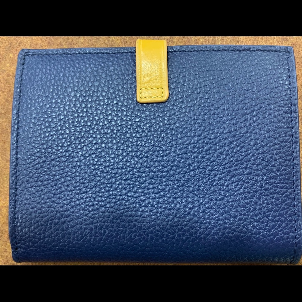 Bifold wallet - Picture 2 of 8